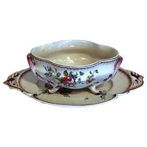 WCI-4103z: Luneville open soup tureen and underplate of the mid-19th century, faience. VP mark